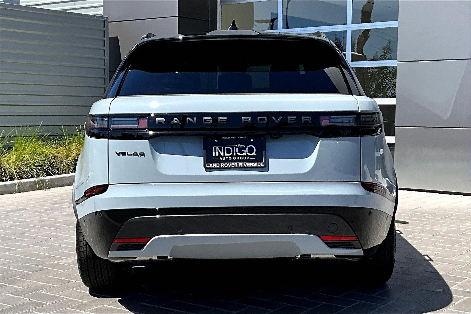 2026 Land Rover Range Rover Velar Dynamic SE