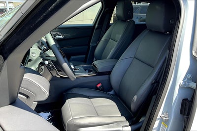 2026 Land Rover Range Rover Velar Dynamic SE