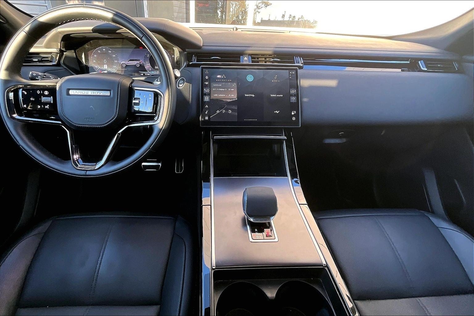 2026 Land Rover Range Rover Velar Dynamic SE