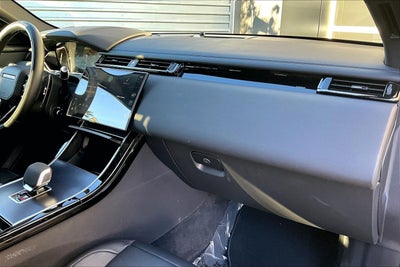 2026 Land Rover Range Rover Velar Dynamic SE