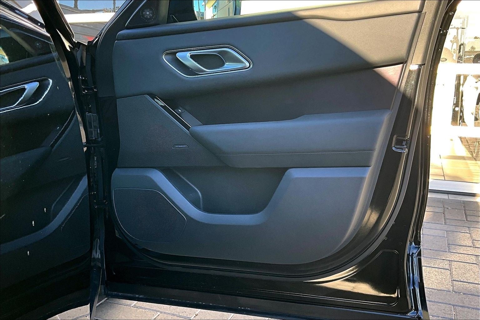 2026 Land Rover Range Rover Velar Dynamic SE