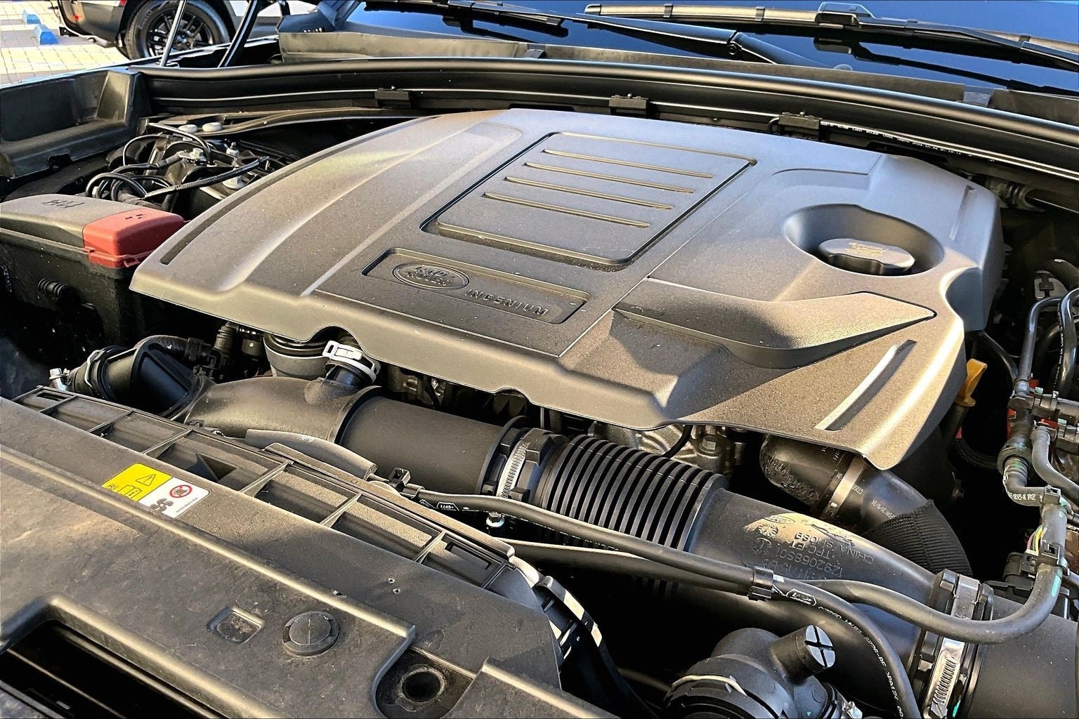 2026 Land Rover Range Rover Velar Dynamic SE