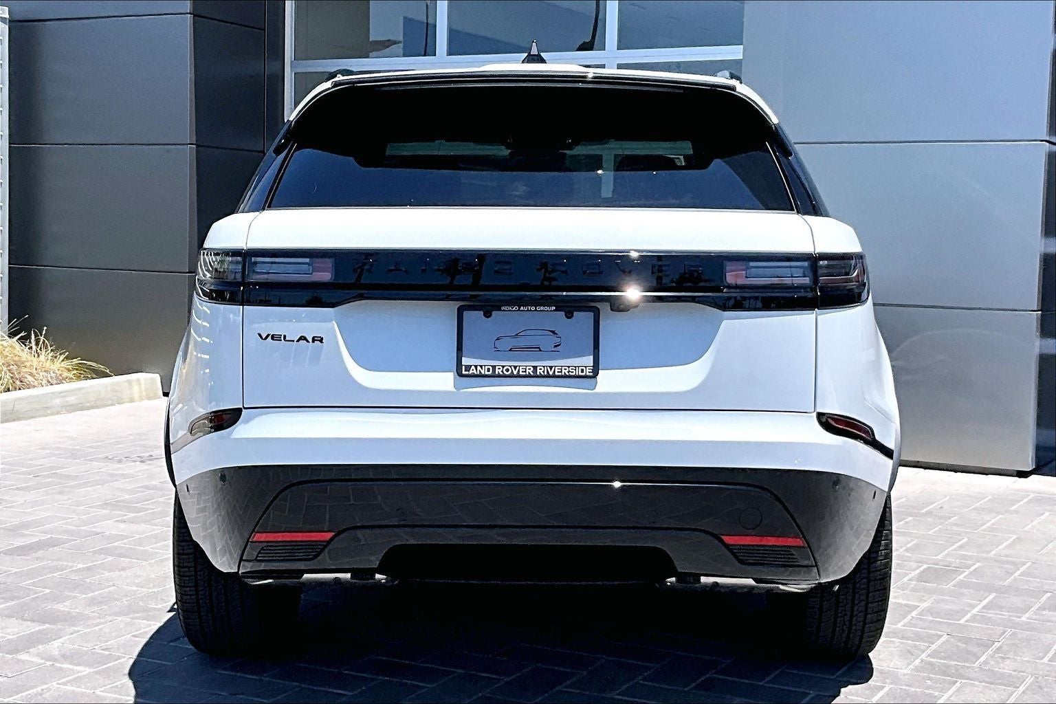 2026 Land Rover Range Rover Velar Dynamic SE
