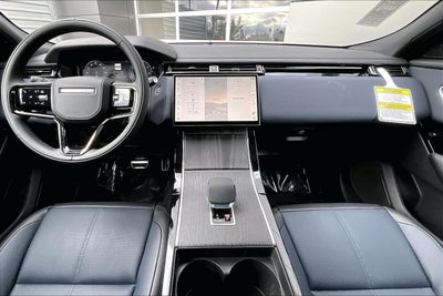 2026 Land Rover Range Rover Velar Dynamic SE