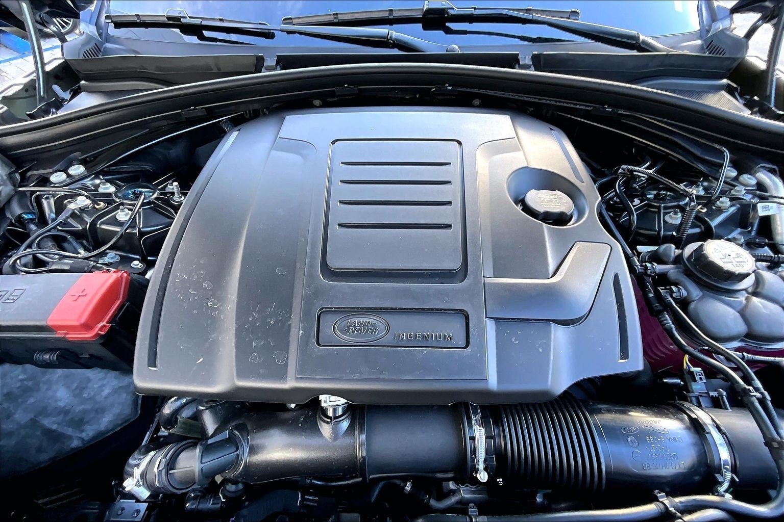 2026 Land Rover Range Rover Velar Dynamic SE