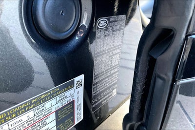 2026 Land Rover Range Rover Velar Dynamic SE