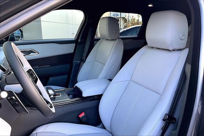 2026 Land Rover Range Rover Velar Dynamic SE