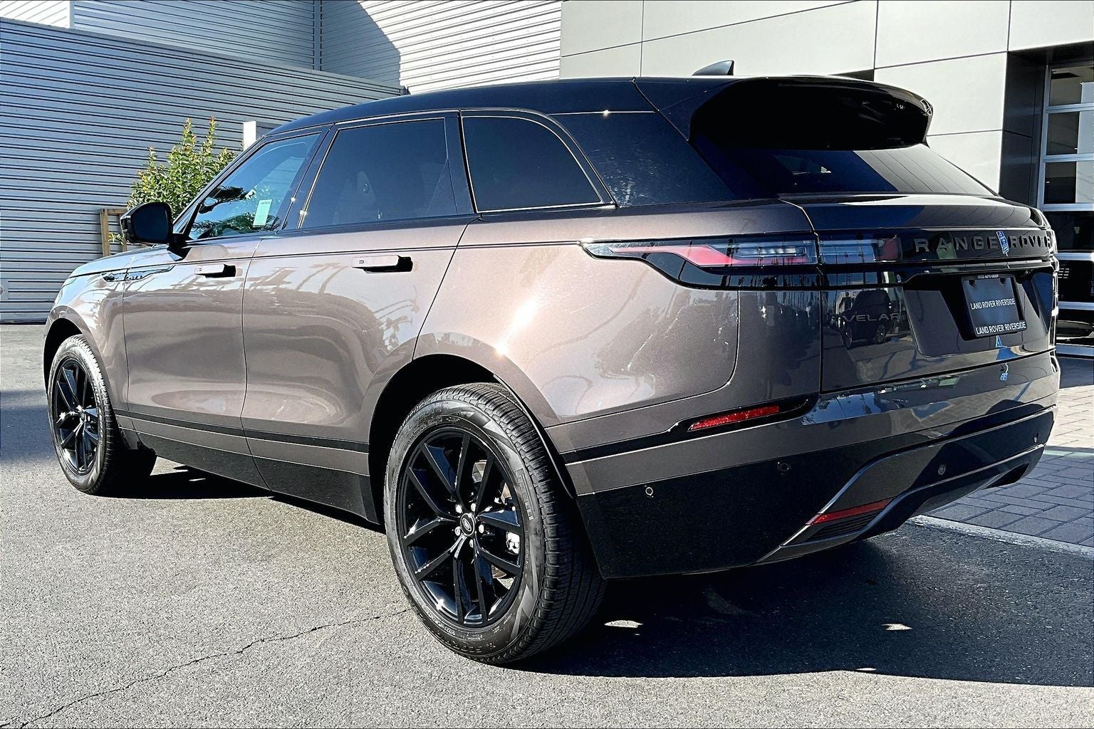 2026 Land Rover Range Rover Velar Dynamic SE