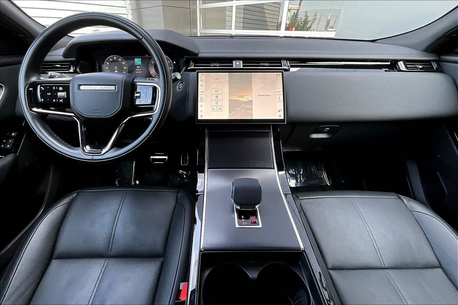 2026 Land Rover Range Rover Velar Dynamic SE