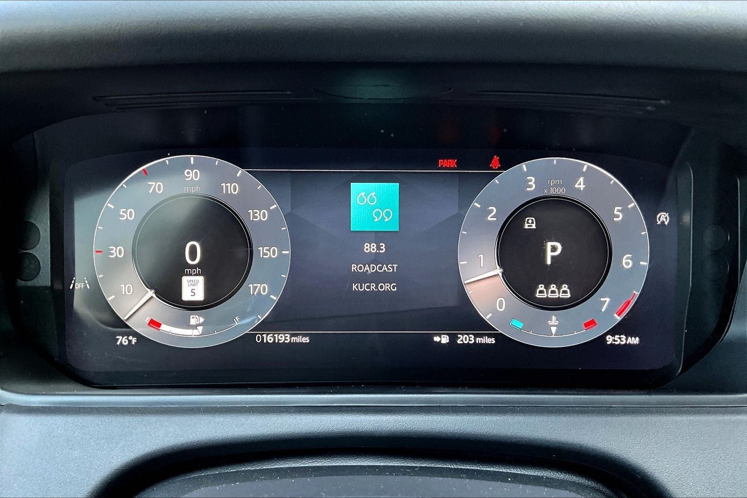 2026 Land Rover Range Rover Velar Dynamic SE