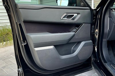 2026 Land Rover Range Rover Velar Dynamic SE