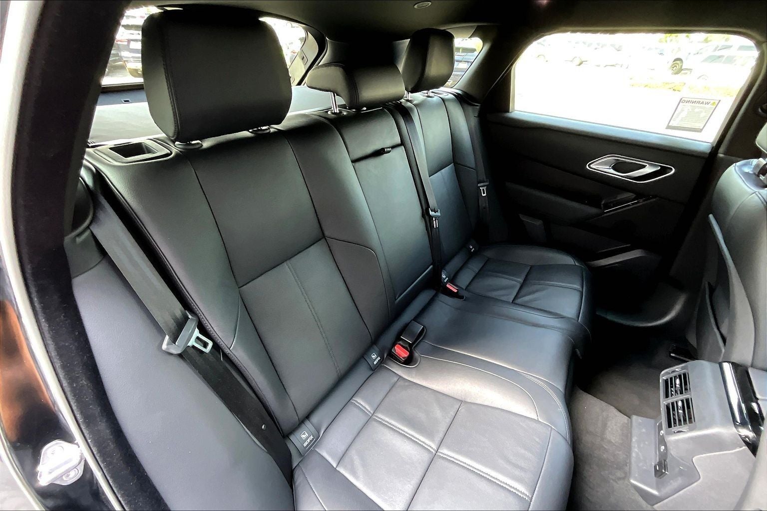 2026 Land Rover Range Rover Velar Dynamic SE