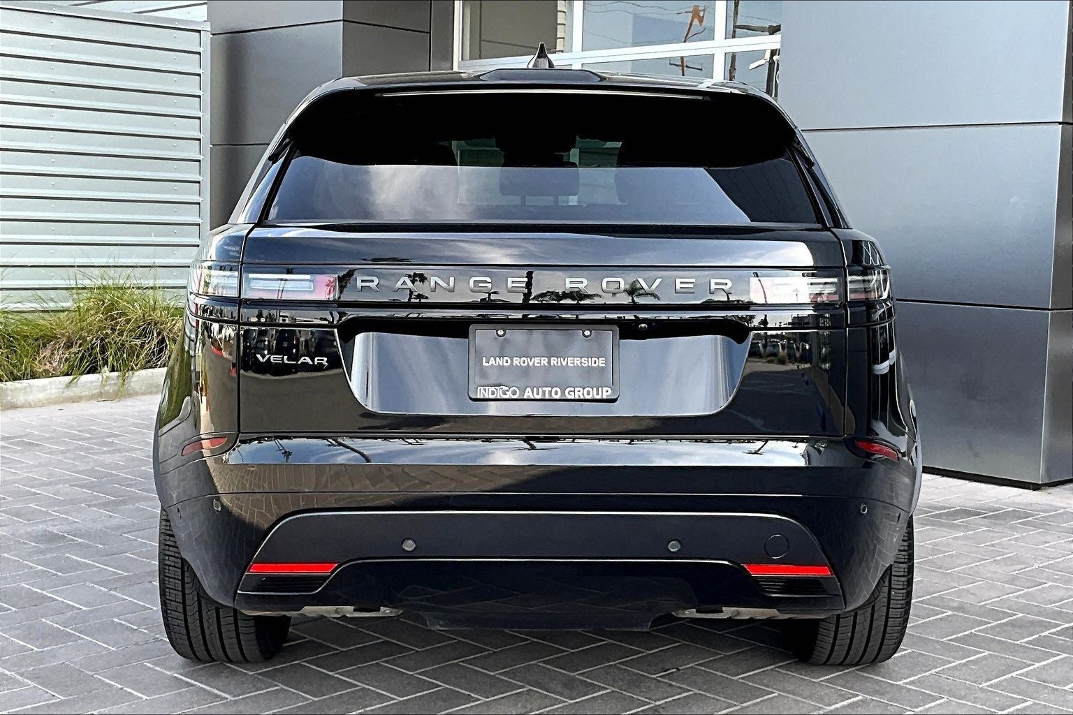 2026 Land Rover Range Rover Velar Dynamic SE