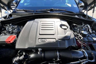 2026 Land Rover Range Rover Velar Dynamic SE