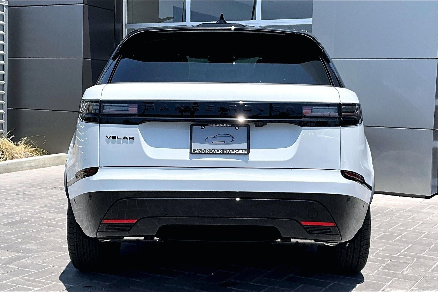 2026 Land Rover Range Rover Velar Dynamic SE