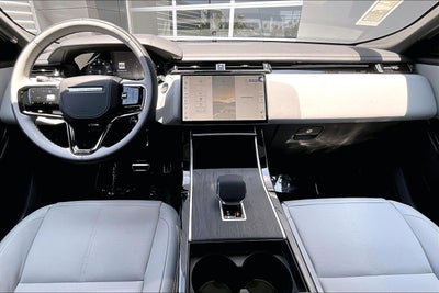 2026 Land Rover Range Rover Velar Dynamic SE