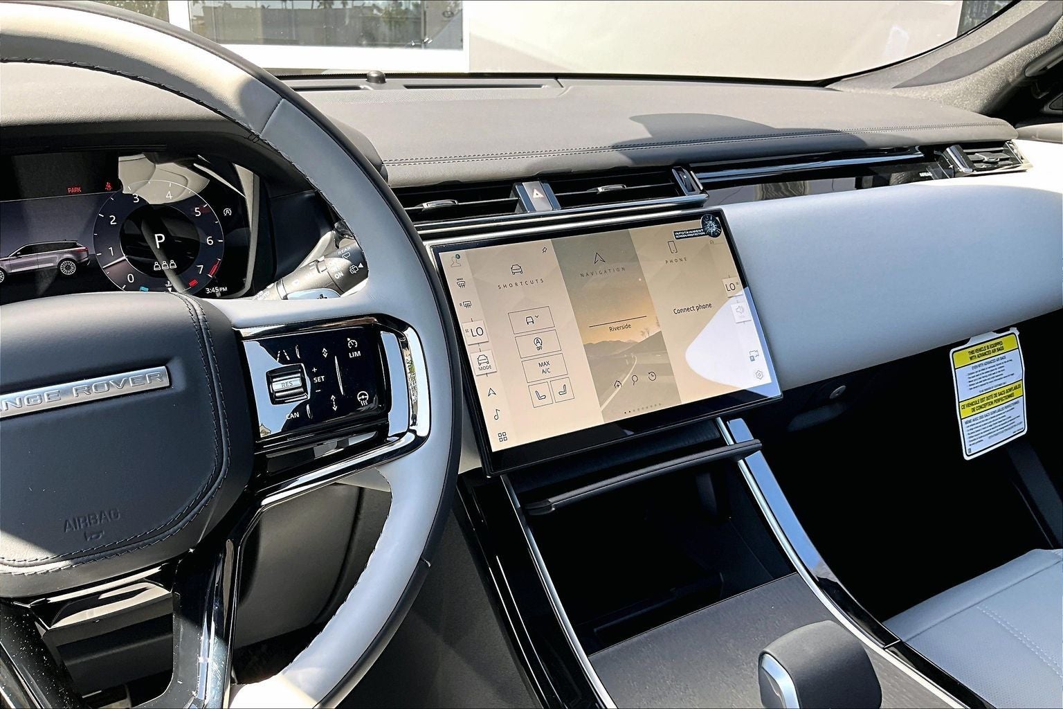 2026 Land Rover Range Rover Velar Dynamic SE