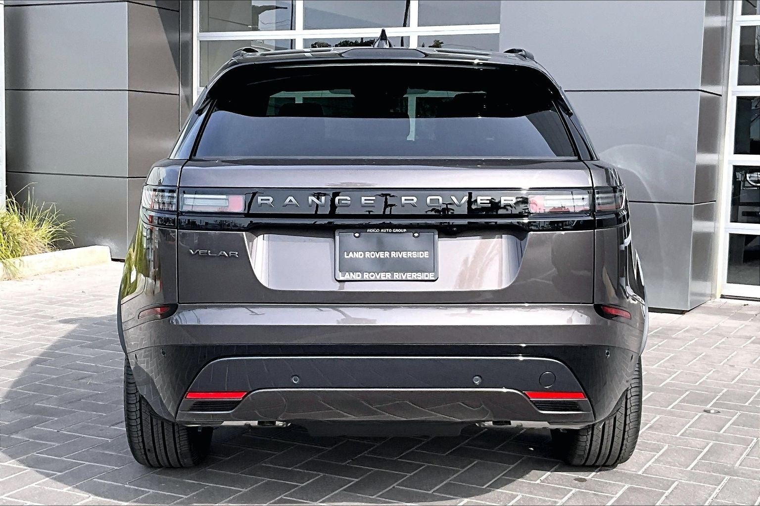 2026 Land Rover Range Rover Velar Dynamic SE