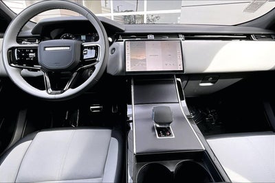 2026 Land Rover Range Rover Velar Dynamic SE