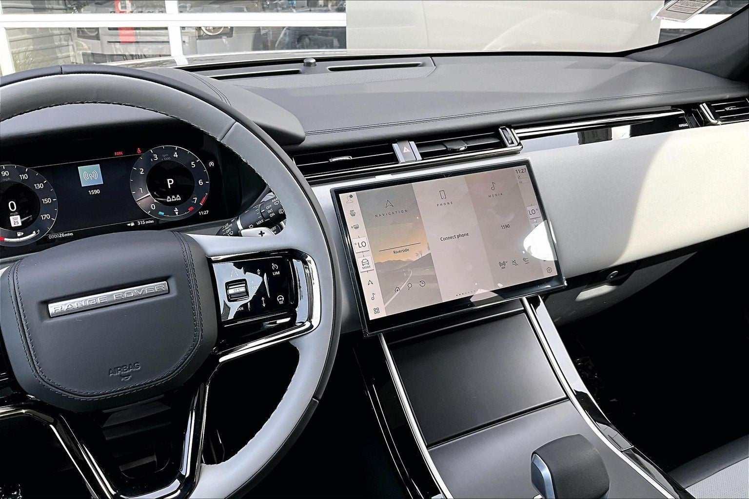 2026 Land Rover Range Rover Velar Dynamic SE