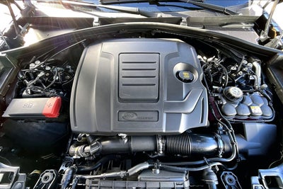 2026 Land Rover Range Rover Velar Dynamic SE