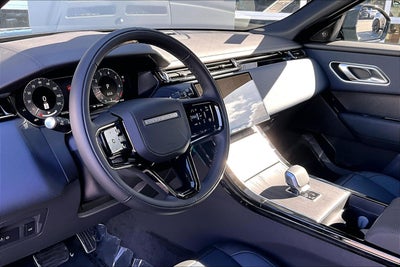 2026 Land Rover Range Rover Velar Dynamic SE