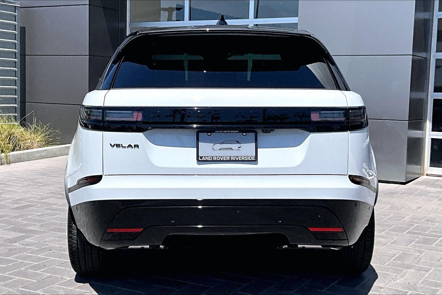 2026 Land Rover Range Rover Velar Dynamic SE
