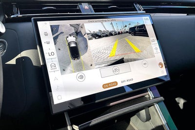 2026 Land Rover Range Rover Velar Dynamic SE