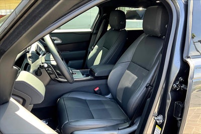 2026 Land Rover Range Rover Velar Dynamic SE