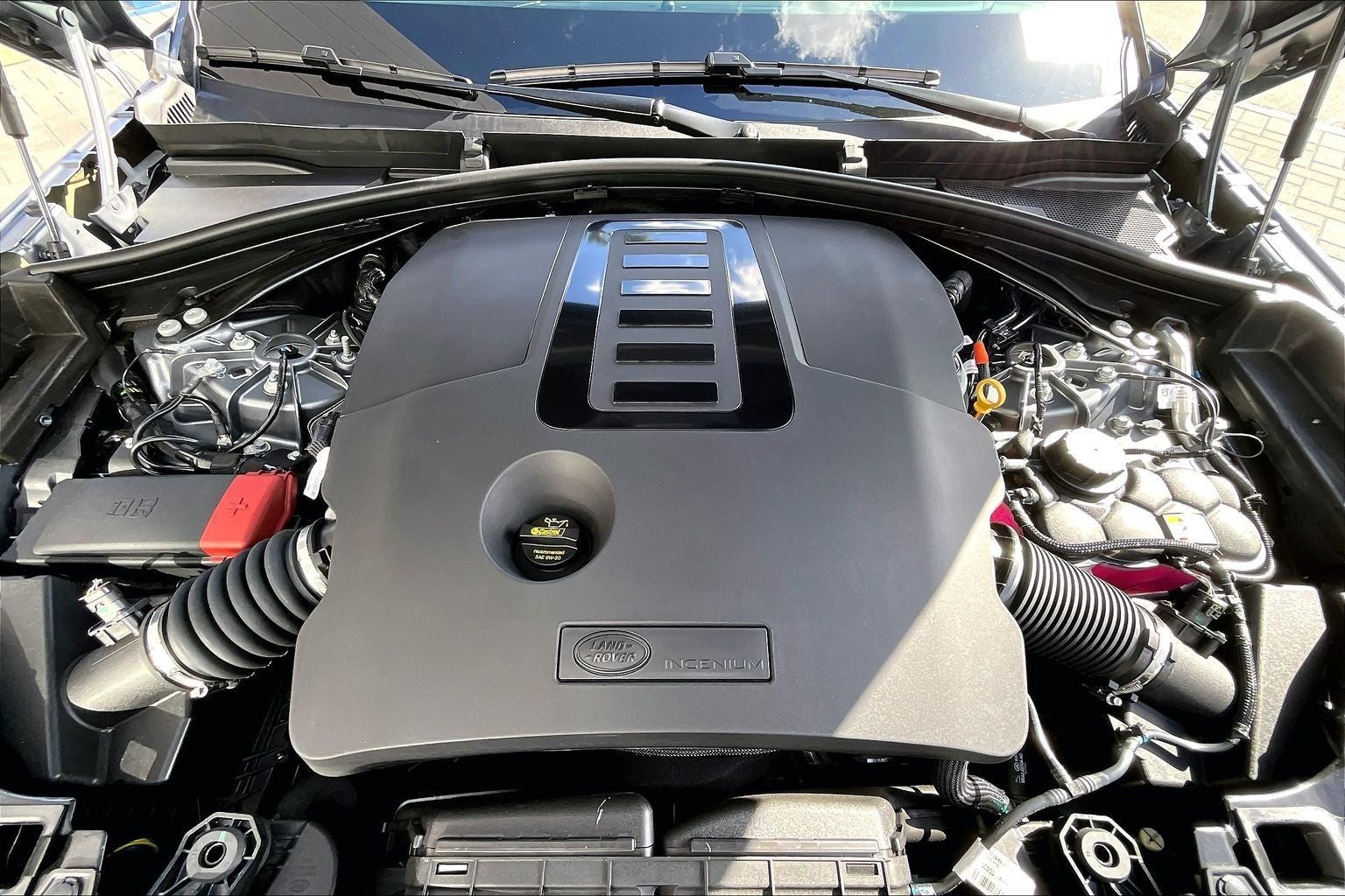 2026 Land Rover Range Rover Velar Dynamic SE