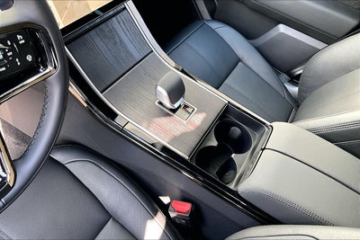 2026 Land Rover Range Rover Velar Dynamic SE