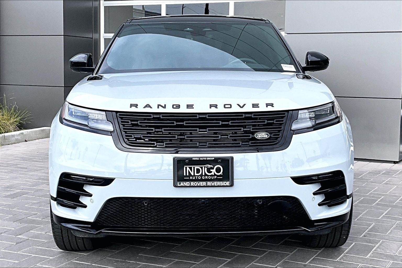 2025 Land Rover Range Rover Velar Dynamic SE