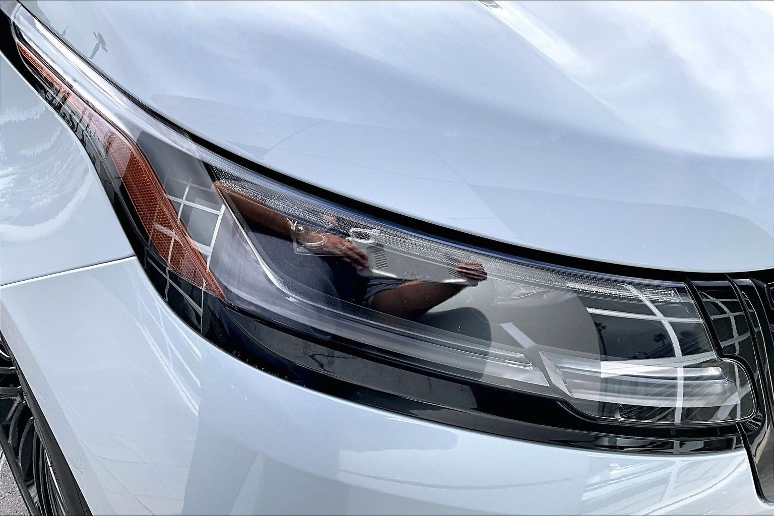 2025 Land Rover Range Rover Velar Dynamic SE