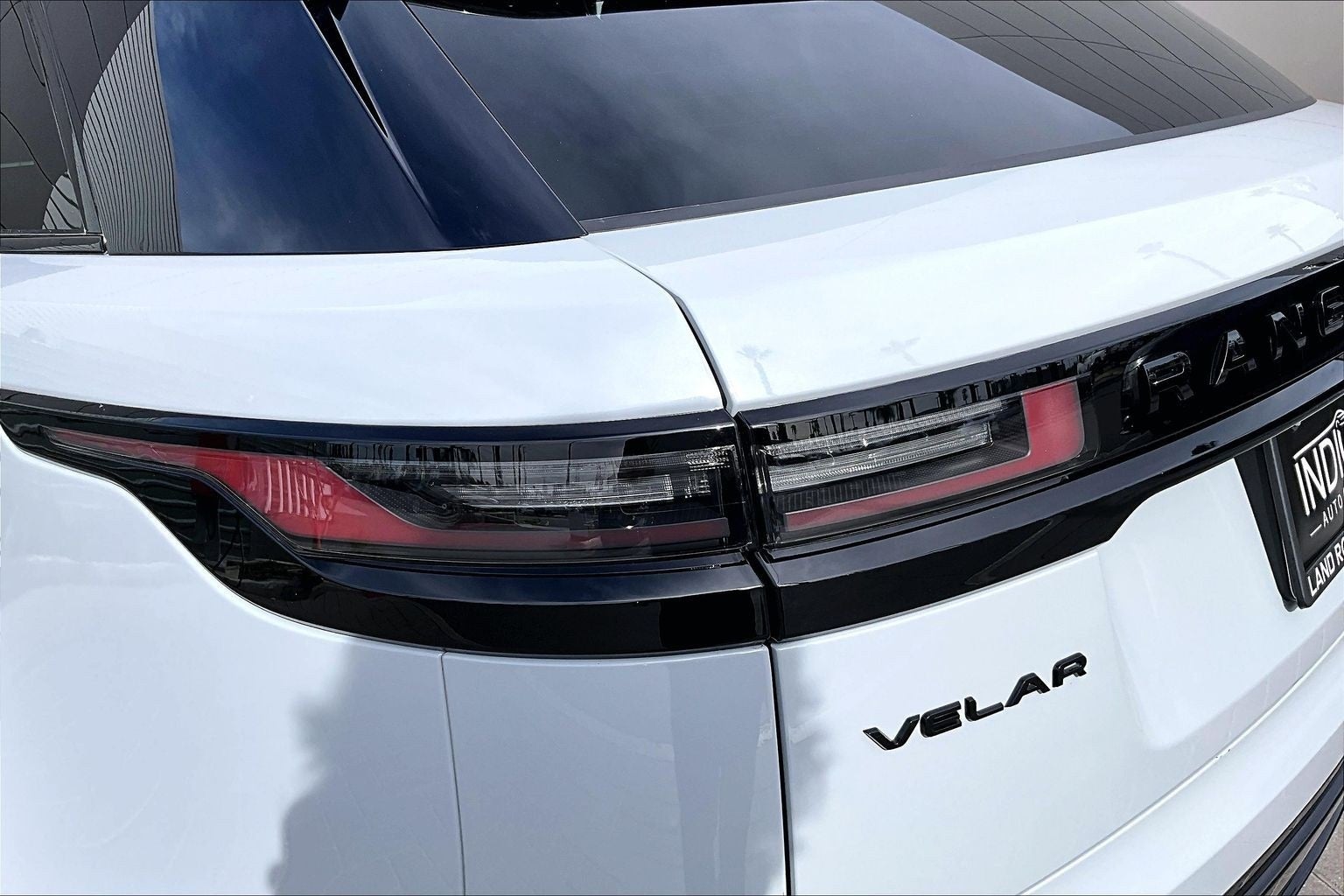 2025 Land Rover Range Rover Velar Dynamic SE