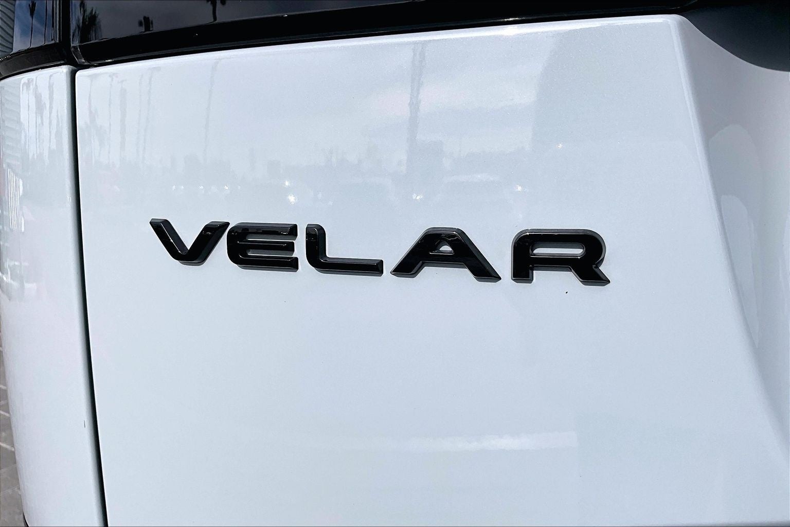 2025 Land Rover Range Rover Velar Dynamic SE