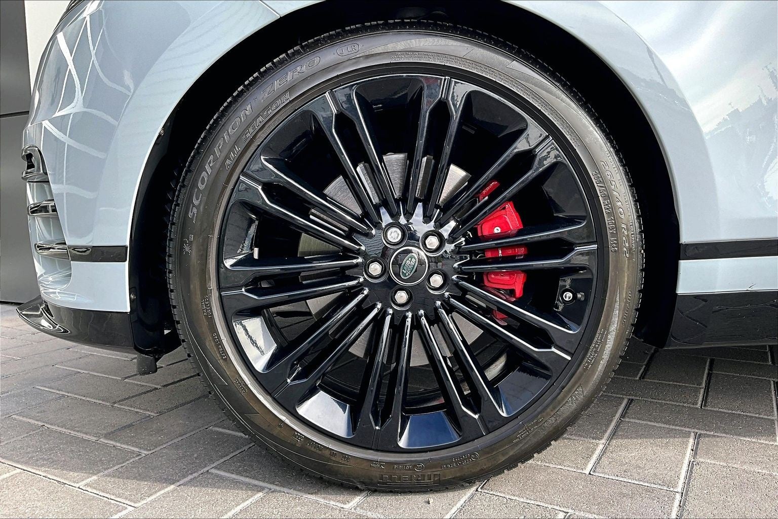 2025 Land Rover Range Rover Velar Dynamic SE