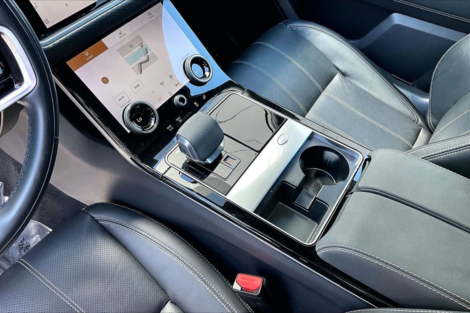 2022 Land Rover Range Rover Velar P250 R-Dynamic S