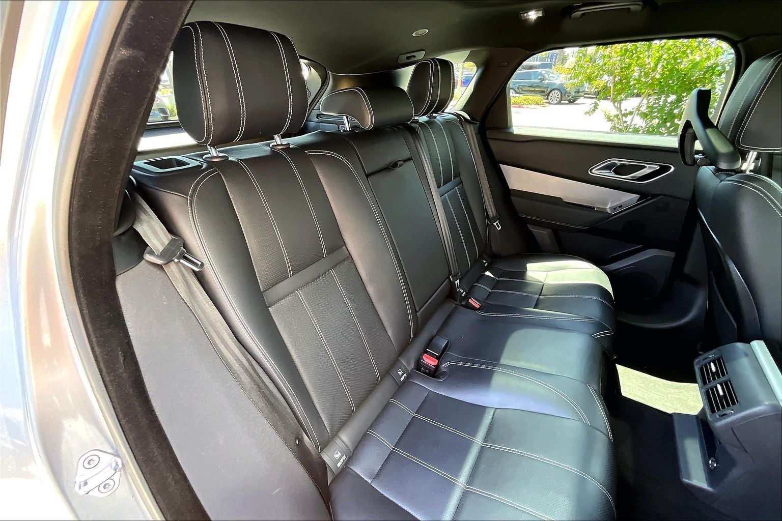 2022 Land Rover Range Rover Velar P250 R-Dynamic S