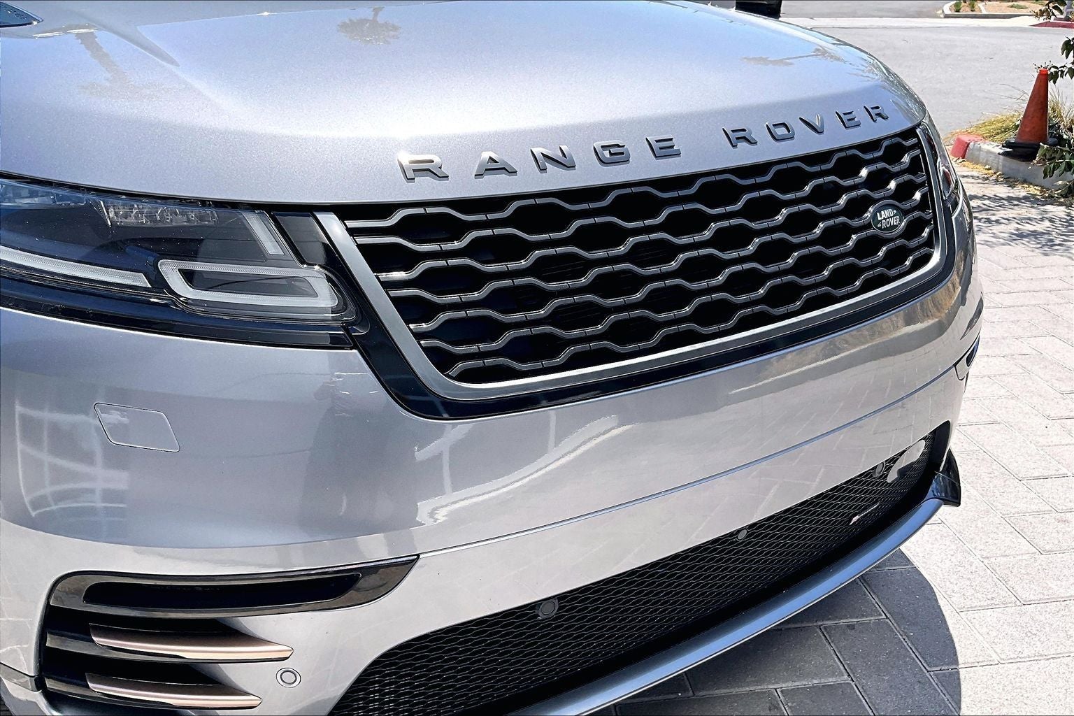 2022 Land Rover Range Rover Velar P250 R-Dynamic S