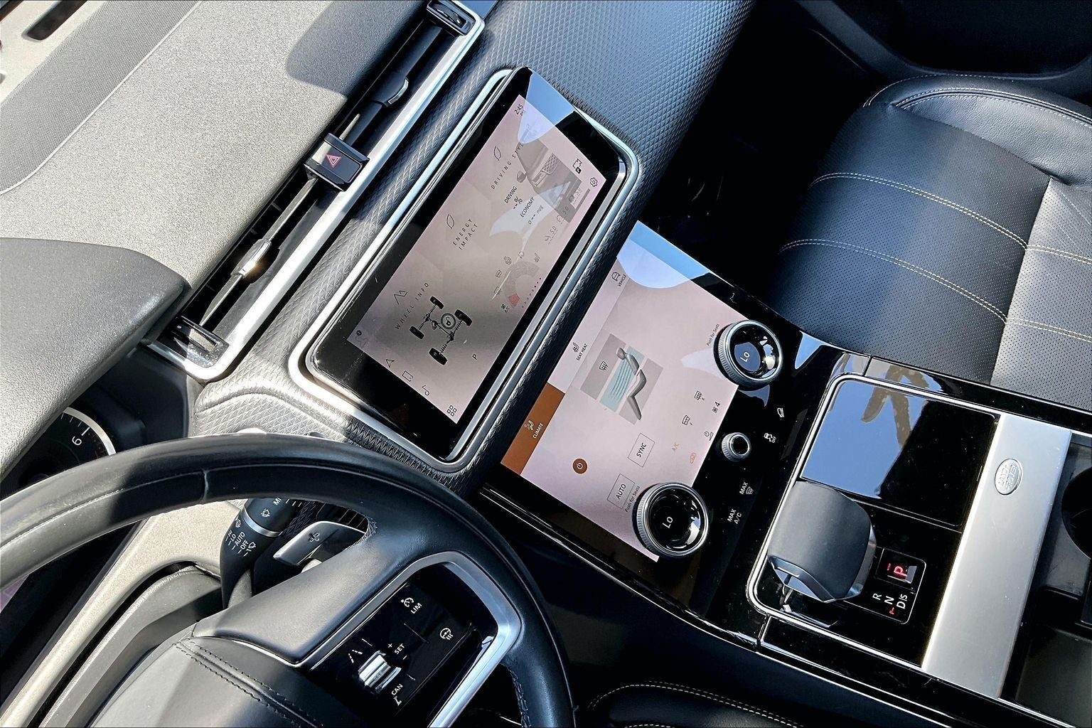 2022 Land Rover Range Rover Velar P250 R-Dynamic S