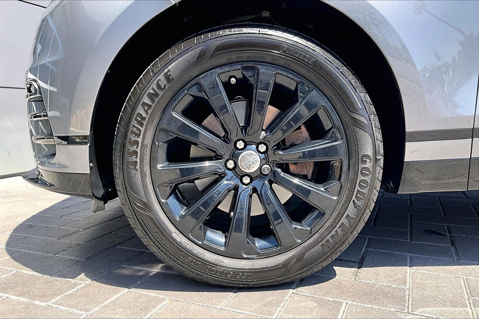 2022 Land Rover Range Rover Velar P250 R-Dynamic S