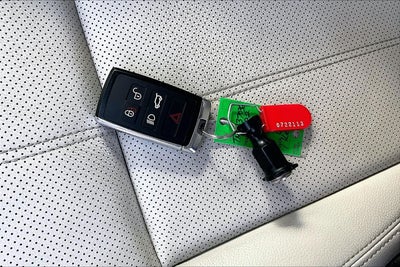 2022 Land Rover Range Rover Velar P250 R-Dynamic S