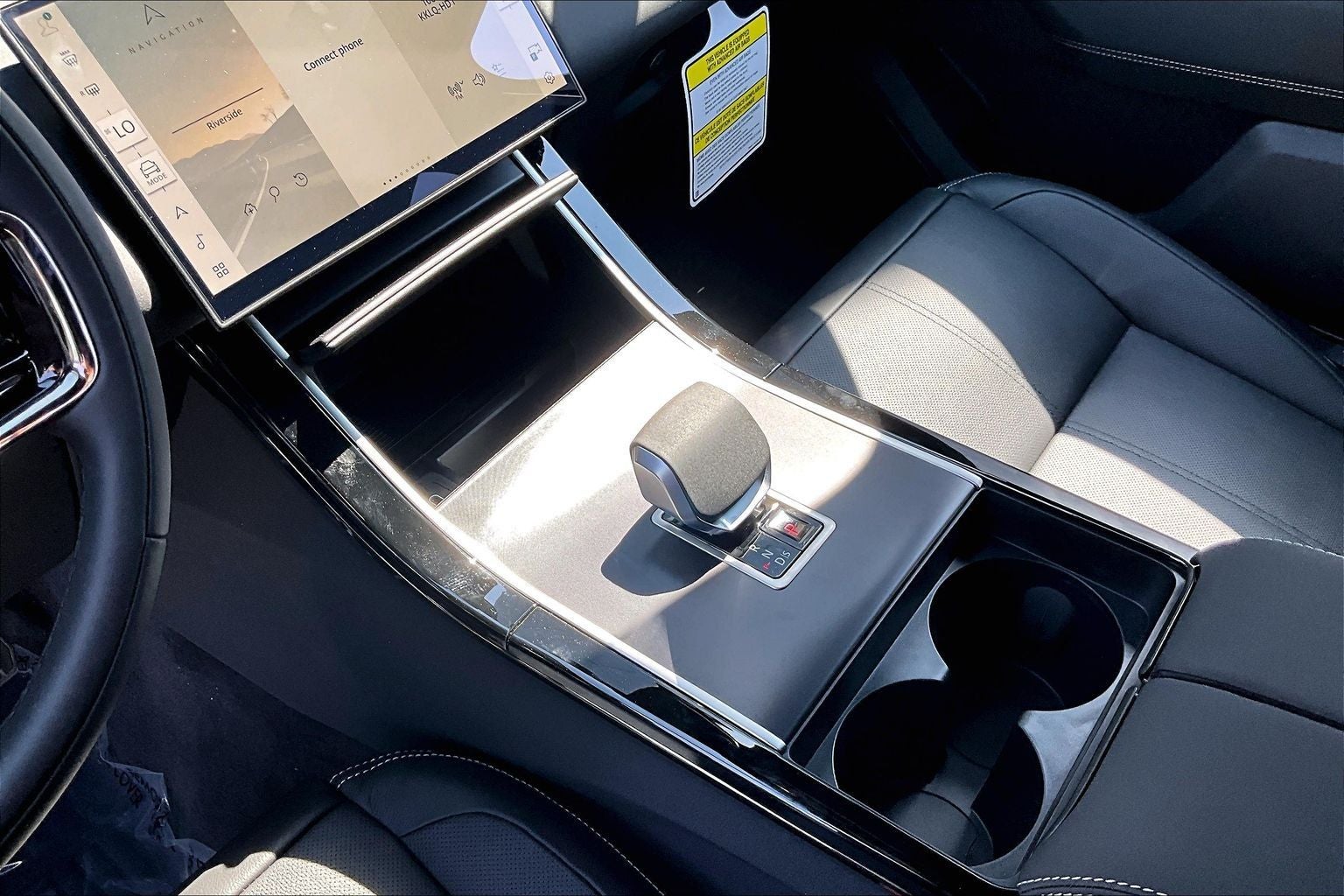 2026 Land Rover Range Rover Velar Belgravia Edition