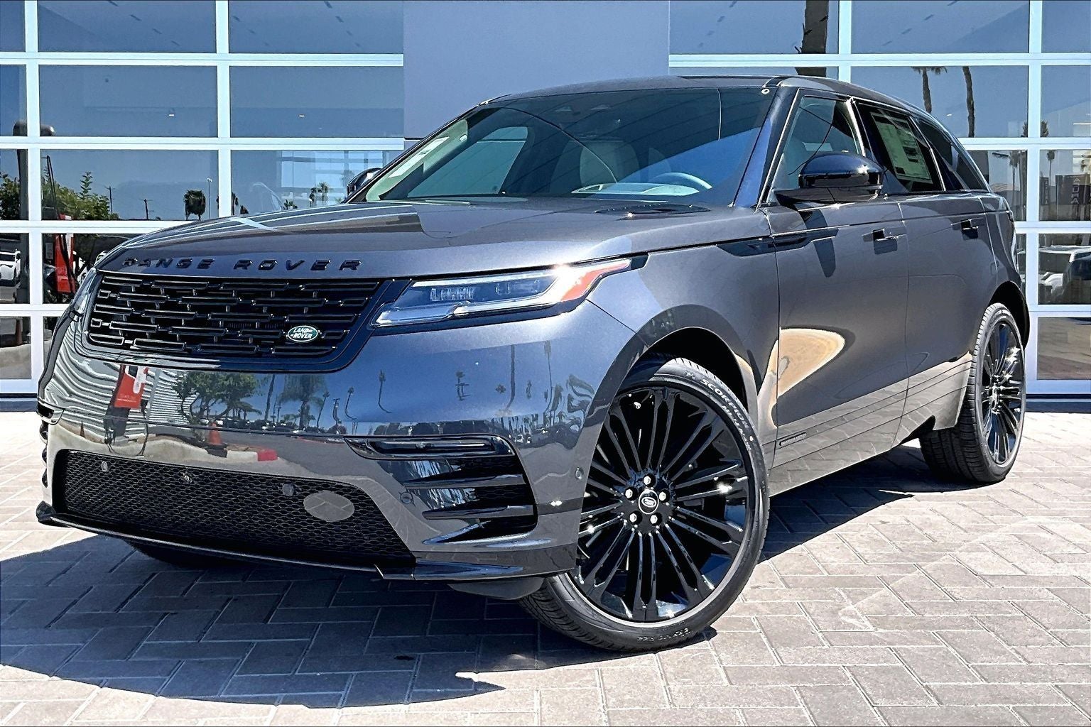 2026 Land Rover Range Rover Velar Belgravia Edition