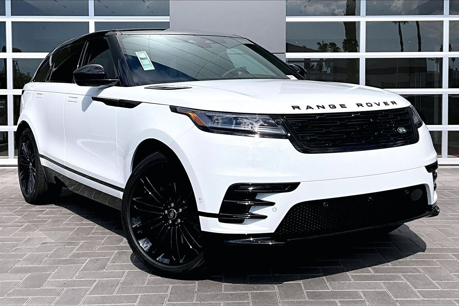 2026 Land Rover Range Rover Velar Belgravia Edition