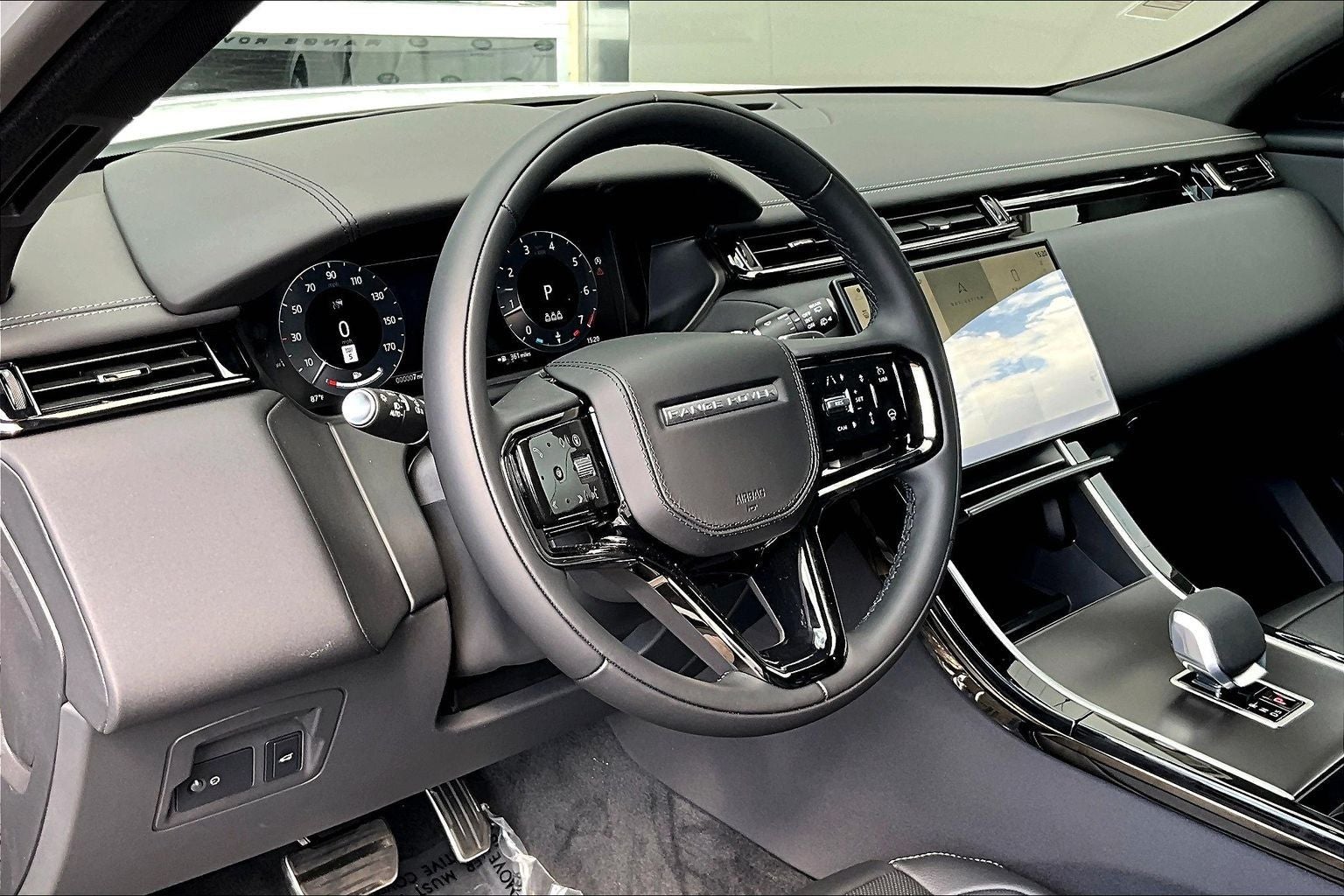 2026 Land Rover Range Rover Velar Belgravia Edition
