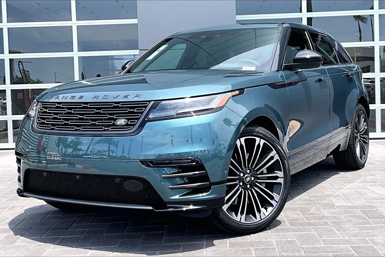 2026 Land Rover Range Rover Velar Belgravia Edition