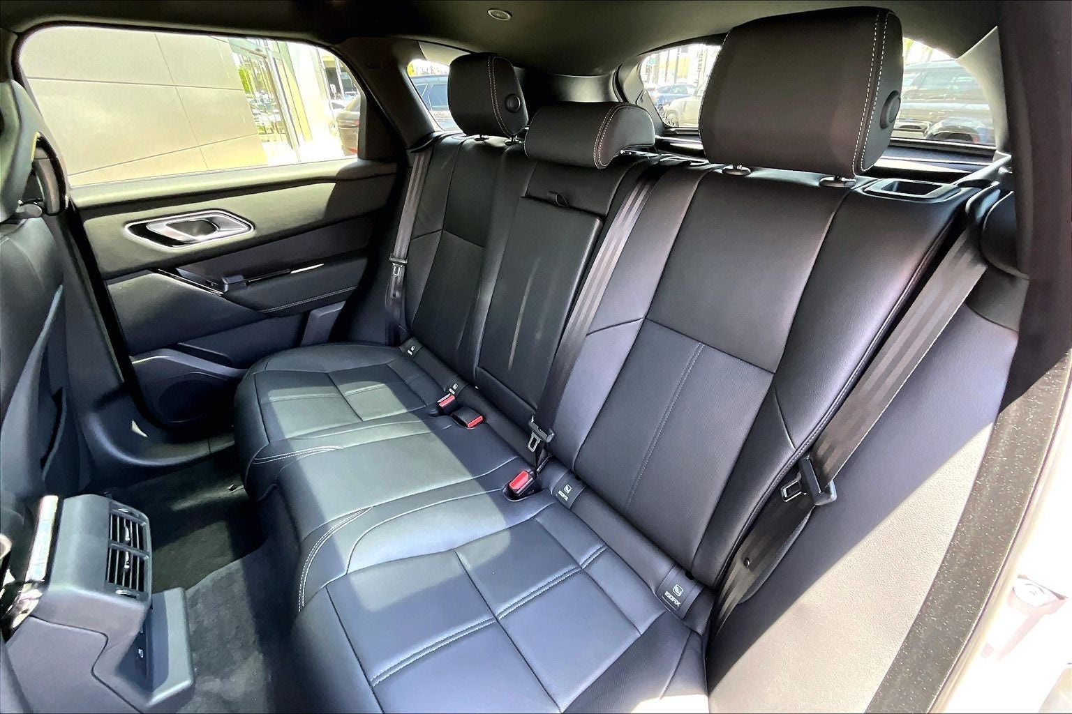 2026 Land Rover Range Rover Velar Belgravia Edition
