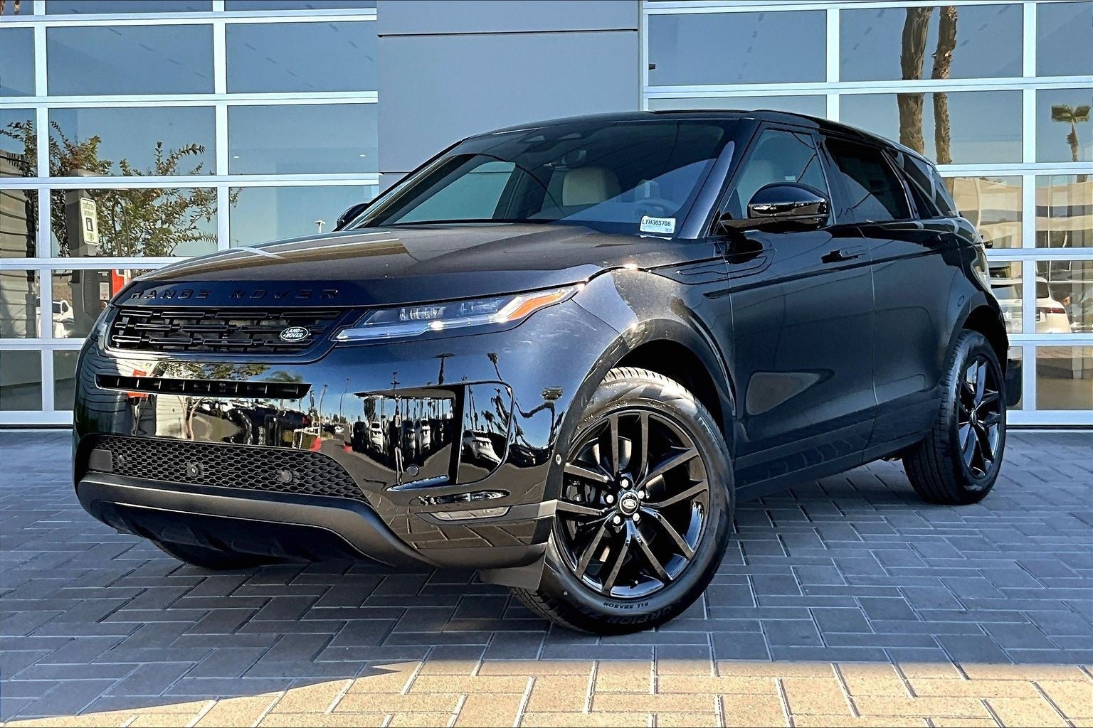 2026 Land Rover Range Rover Evoque S