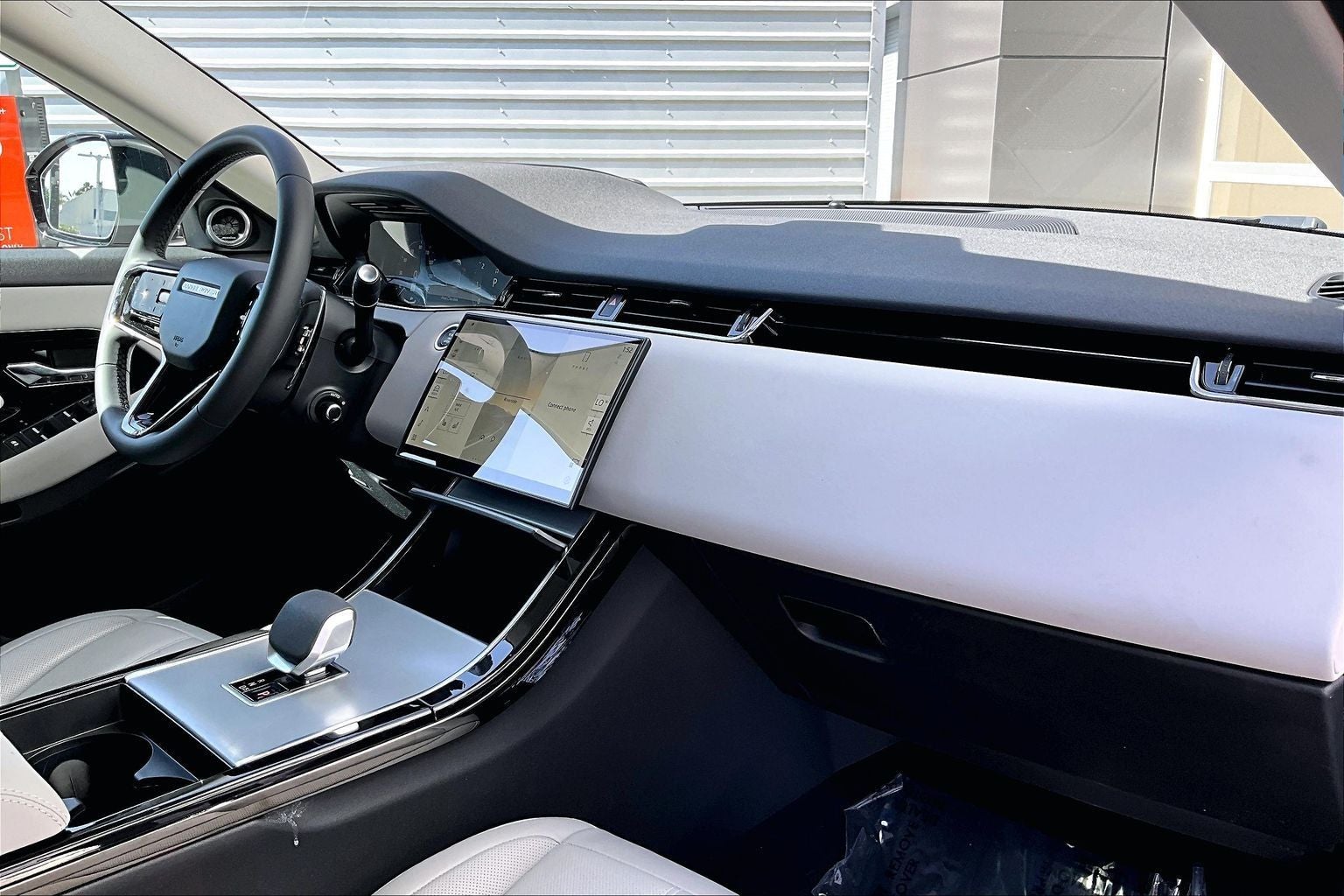 2025 Land Rover Range Rover Evoque S